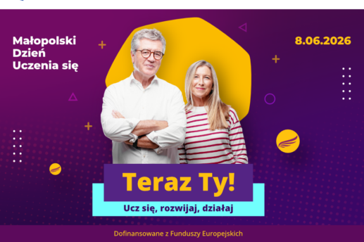 Plakat na fioletowo-bordowym tle promujący Małopolski Dzień Uczenia się z datą 8.06.2026, na środku zdjęcie uśmiechniętej pary, mężczyzna w okularach i siwych włosach w białej koszuli z założonymi rękami obok kobiety o długich blond włosach w bluzce w czerwono‑białe paski, na tle żółtego nieregularnego kształtu. Pod spodem pasek z napisem „Dofinansowane z Funduszy Europejskich”.